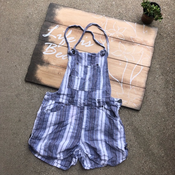 Free People Striped Shortalls (Shorts Overalls) Size 4 - Picture 9 of 10
